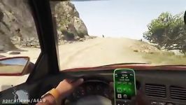 هیچوقت در هنگام رانندگی گوشی کار نکنید در GTA V