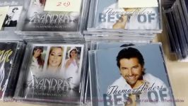 انتظار هزاران طرفدار Thomas Anders برای شروع کنسرت 2016