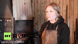 تنها آهنگر سیبری روسیه یکی سه زن آهنگر در کل روسیه