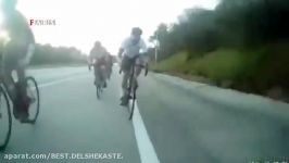 اتفاق وحشتناك برای دوچرخه سوار در مسابقه