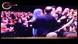 به آغوش کشیدن اصغر فرهادی توسط همسرش