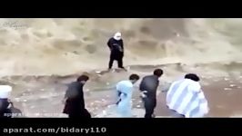 عاقبت جلاد داعشی هنگام اعدام مدافعان حرم فیلم