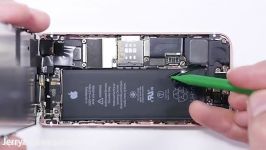 تعویض باطری Iphone SE آموزشگاه تخصصی کاوش