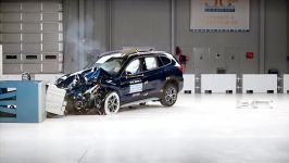 تست تصادف 2016 BMW X1 moderate overlap IIHS