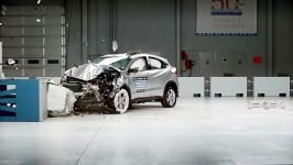 تست تصادف 2016 Honda HR V moderate overlap IIHS