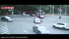 راننده متخلف پلیس راهنمایی را کشان کشان برد