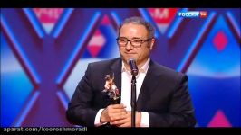 لحظه دریافت جایزه رضا میرکریمی در جشنواره فیلم مسکو برا