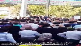 لحظه ورود محمود احمدی نژاد به مسجد خامس آل عبا