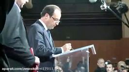 لحظه پاشیدن آرد به صورت رئیس جمهور فرانسه فوری