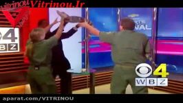حمله هولناک تمساح به مجری دریک برنامه زنده مجله ویترینو