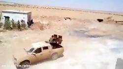 شلیک سربازان ارتش سوریه در شمال حماه برای سد کردن پیشرو