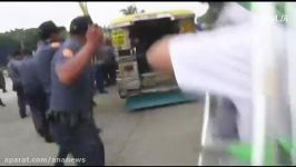درگیری پلیس فیلیپین معترضان در مقابل سفارت آمریکا