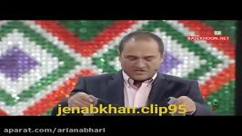 جناب خان ترن هوایی سوار می شود