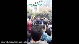 جلوی در منزل منصور پورحیدری  دوربین فرهنگستان فوتبال