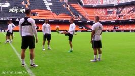 Dramatic gestures in Valencia training