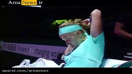تنیسور زن روس وسط مسابقه موهایش را کوتاه کرد