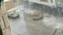 درگیری تانکهای ارتش سوریه تروریستها مخفی در ساختمانهای خالی سکنه در درعا