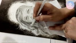 طراحی چهره کودک به سبک سیاه قلم مداد گرافیت سیاه