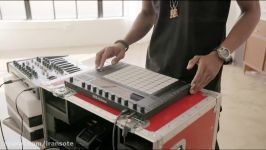 کنترلر حرفه ای لایو در حال اجرا ableton push 2