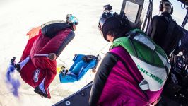  Wingsuit Racing at 8000 Feet Above the Ground 