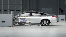 تست تصادف فورد فیوژن مدل ۲۰۱۷ سرعت ۶۴ کیلومتر