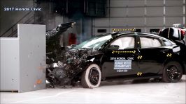 2017 Toyota Corolla Vs 2017 Honda Civic  Crash Test