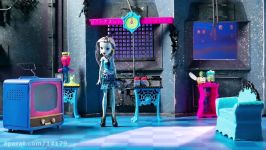 Frankie Stein Hosts Movie Night  Monster High