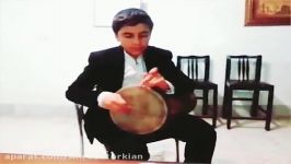 مهدی ترکیان نوازنده ابتدایی تنبک وتار