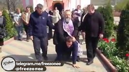 سوارشدن کشیش روی فردگنهکار برا آمرزش گناهان قزاقستان