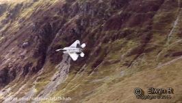 Incredible footage shows USAF F 22  in the Mach  loop