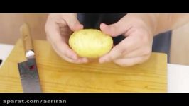 ترفند کاربردی پوست کندن سیب زمینی آبپز در یک ثانیه