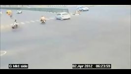 Road Accidents in India caught by live CCTV camera