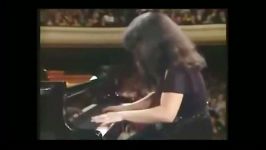 مهارت در نواختن پیانو Martha Argerich  Octaves