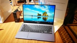 ASUSPro 1Kg 14 Business Notebook Hands on at CES 2017