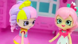 Shopkins Happy Places Shoppies Dolls + Kitty Dinner Party