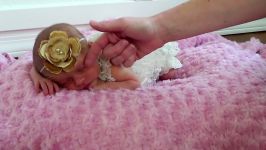 Behind the Scenes Photographing a Newborn Photo Shoot