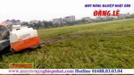 Máy gặt lúa liên hợp Kubota DC70G Thái Lan gặt thu hoạch lúa đổ ngả sát gốc ở B