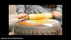 طرز تهیه تنبلک  نان محلی شهمیرزاد