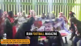 مصاحبه هواداران سرخابی مقابل ورزشگاه آزادی ساعت ۲۳۰ بامداد یکشنبه ۲۴ بهمن