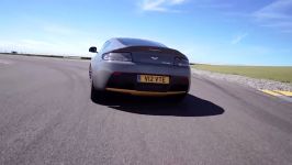 رقابت بین Aston V12 Vantage S vs Porsche 911