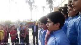 اجرای سرود خمینی ای امام توسط دانش آموزان گروه سرود