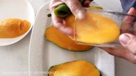 روش آسان پوست گرفتن انبه  Peel the mango