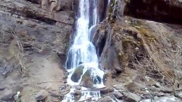 جانباز علی توکلی در آبشار آب سفید الیگودرز