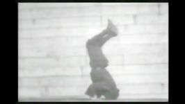 1898 اولین حرکت ایروبیک حرفه ای روی سر BREAK DANCE