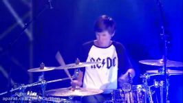 Incredible drum skills of 13yrs old Nirvana Foo Fighters Greenday  Superkids