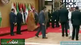 زمین خوردن میشل عون در اجلاس سران اتحادیه عرب
