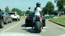 BURNOUT IN FRONT OF COPS CRAZY GUY ON GSXR 1000 STREET BIKE