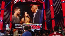 Arrow star Stephen Amell gets a match at SummerSlam Raw Aug. 10 2015