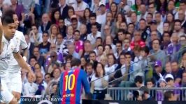 Messi bloodied after violent elbow to face by Marcelo in El Clasico 2017