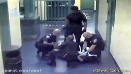 برهنه کردن یک زن توسط افسران پلیس آمریکا